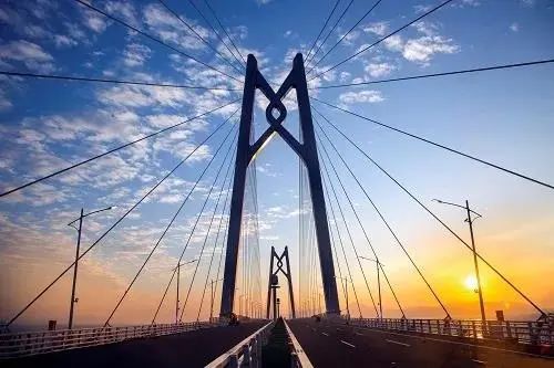 港珠澳大桥荣获2020年国际桥梁大会首个超级工程奖 图