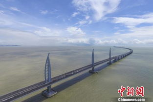 世界最长跨海大桥港珠澳大桥主体工程贯通